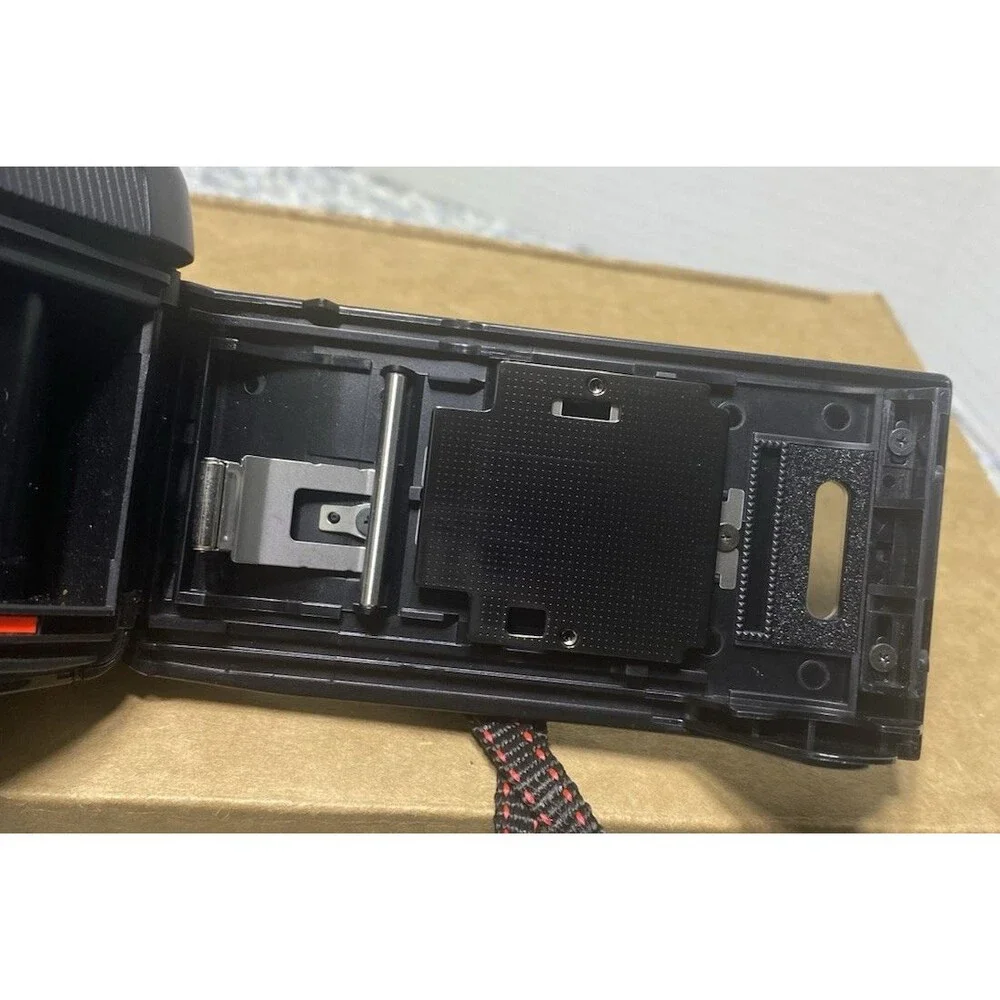 Nikon One Touch 100 | 35 mm Point & Shoot Film Camera